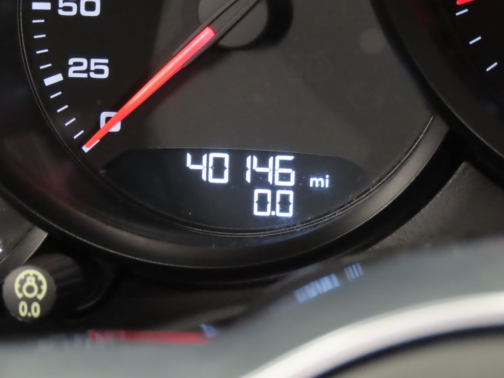 Thumbnail: 2018 Porsche 911 - 25