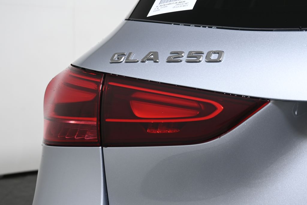 Thumbnail: 2026 Mercedes-Benz GLA - 12