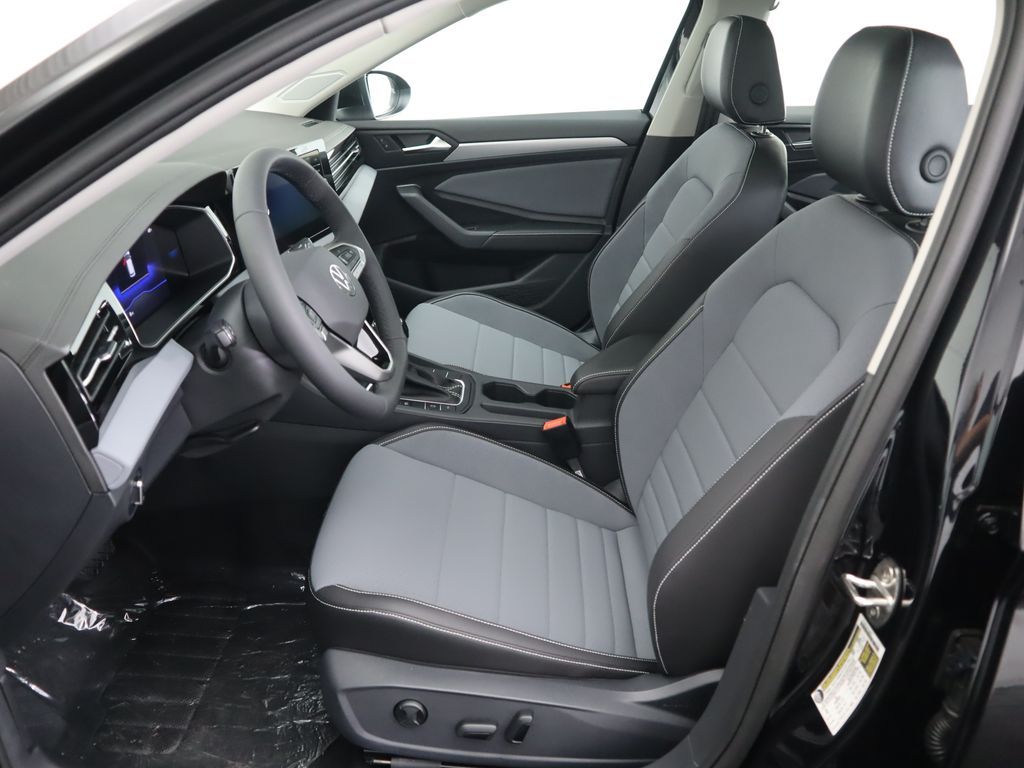 Thumbnail: 2026 Volkswagen Jetta - 19