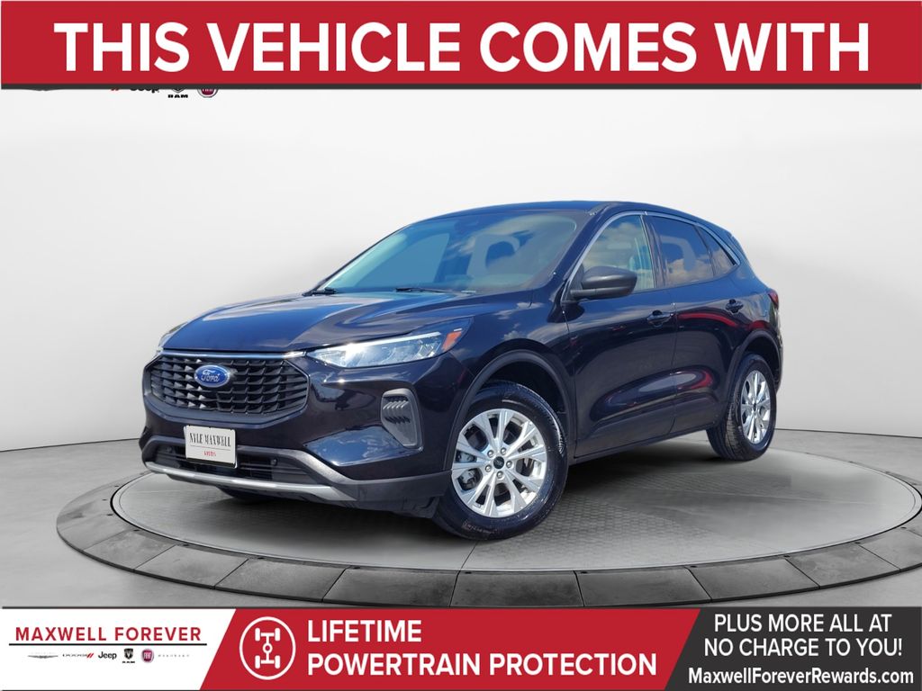 Used Car 2023 Ford Escape  Active For Sale Under $25,000 In Austin, Texas