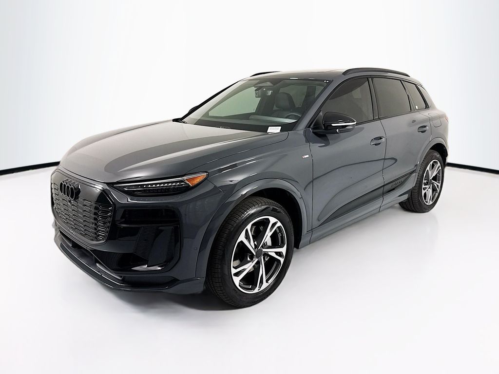 Thumbnail: 2027 Audi Q6 e-tron - 1