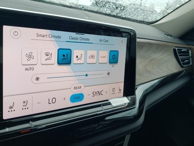 new 2026 Volkswagen Atlas car, priced at $49,580