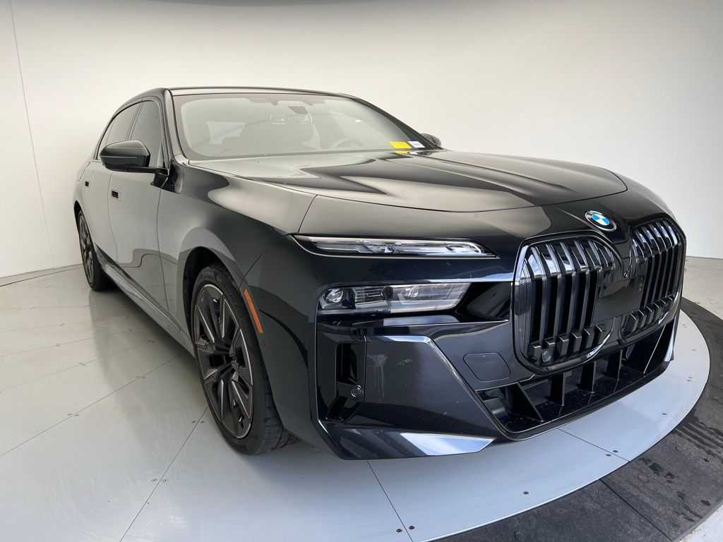 2023 BMW 7 Series 740i 2