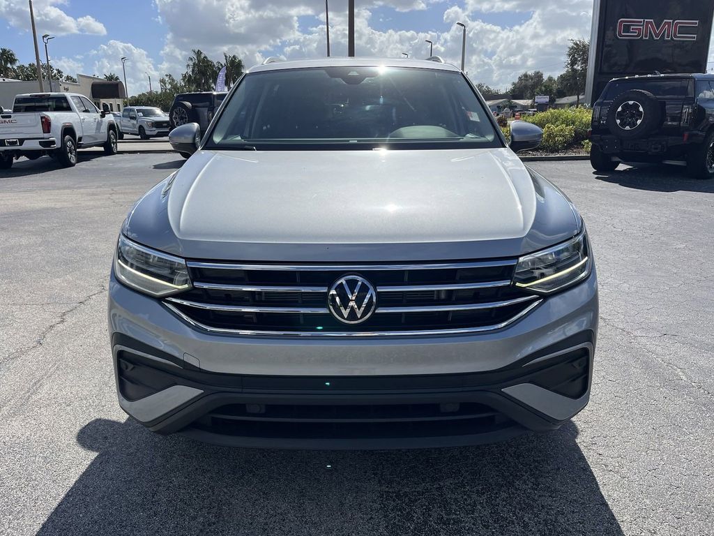 2022 Volkswagen Tiguan 2.0T SE 3