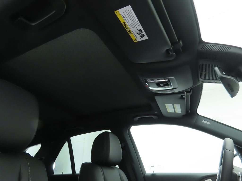 Thumbnail: 2026 Mercedes-Benz GLE - 18