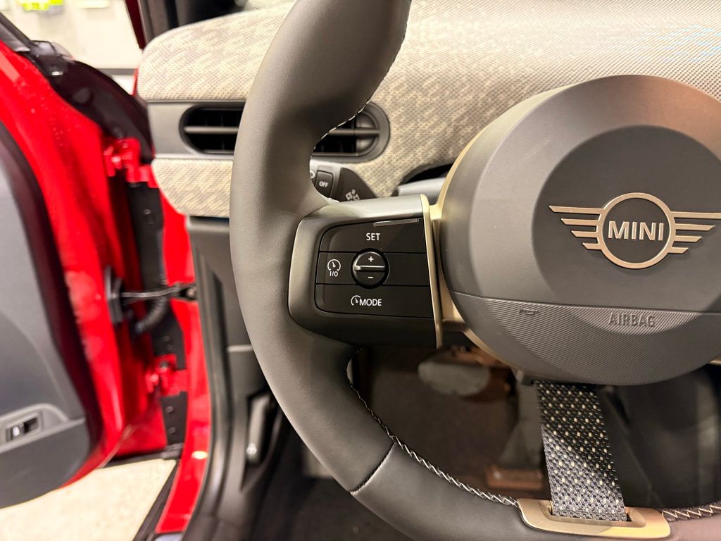 Thumbnail: 2026 MINI Cooper - 13