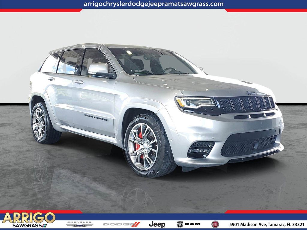 2021 Jeep Grand Cherokee media 1