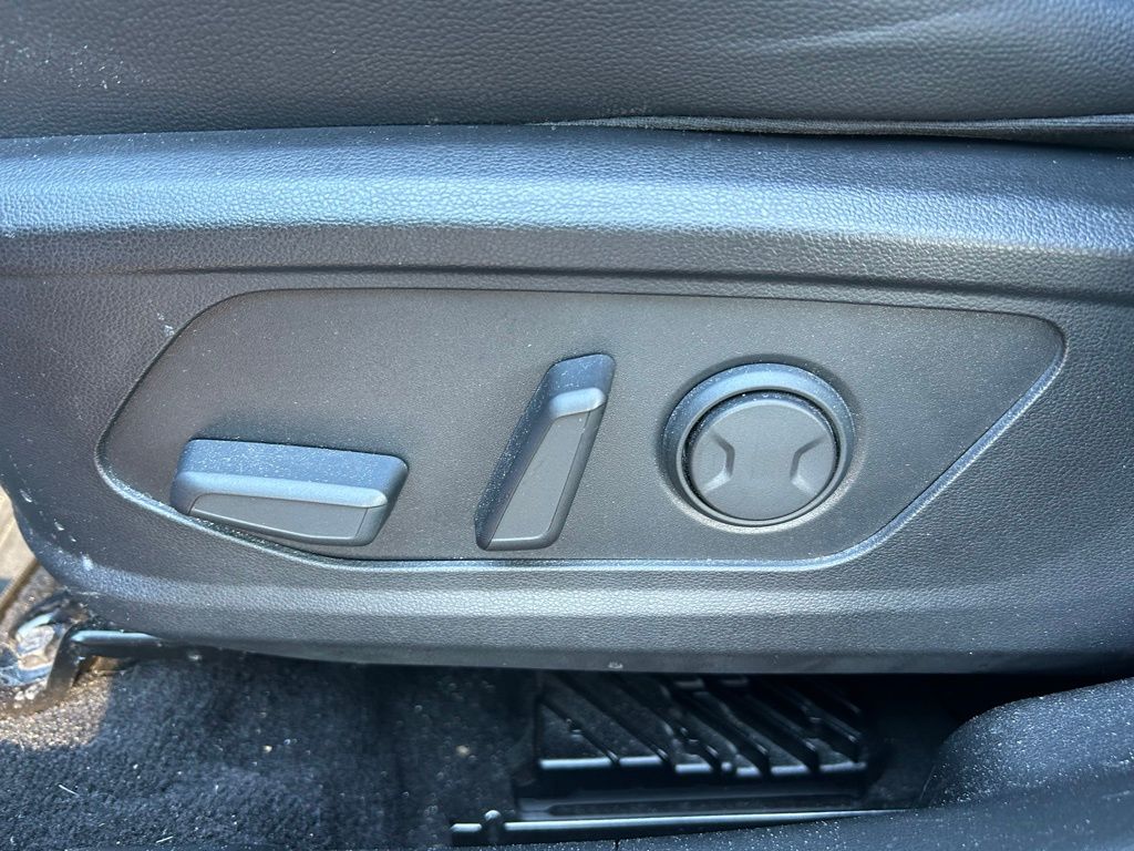 Thumbnail: 2022 Hyundai Tucson - 16