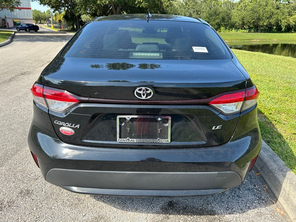 Thumbnail: 2022 Toyota Corolla - 4