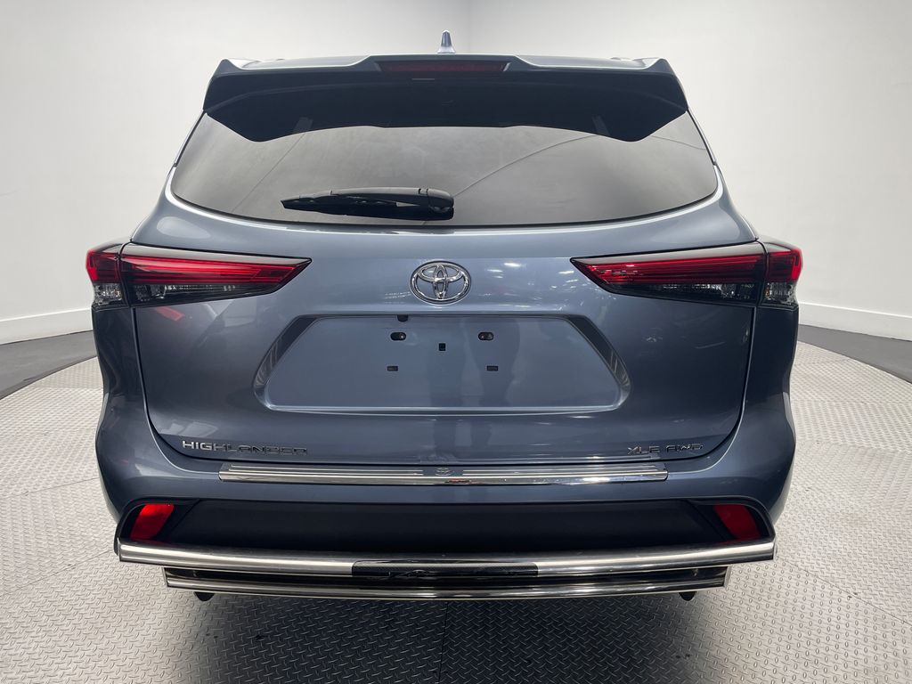 Thumbnail: 2020 Toyota Highlander - 6