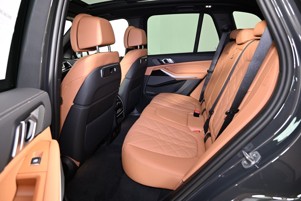 Thumbnail: 2025 BMW X5 - 24