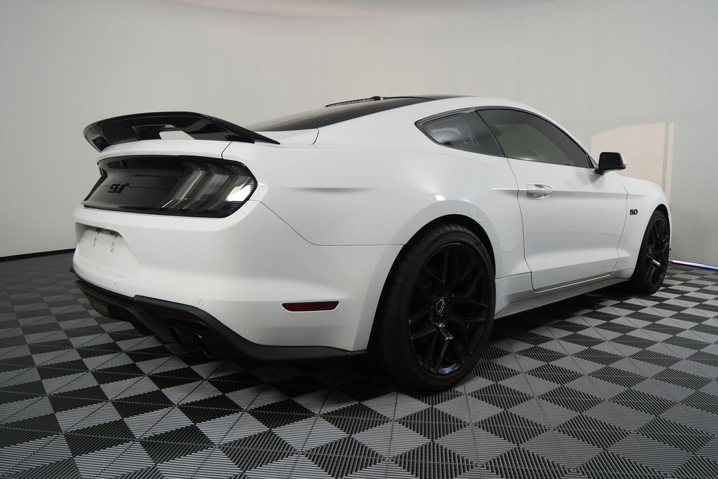2018 Ford Mustang GT Premium 3