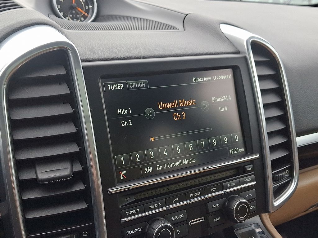 Thumbnail: 2014 Porsche Cayenne - 18