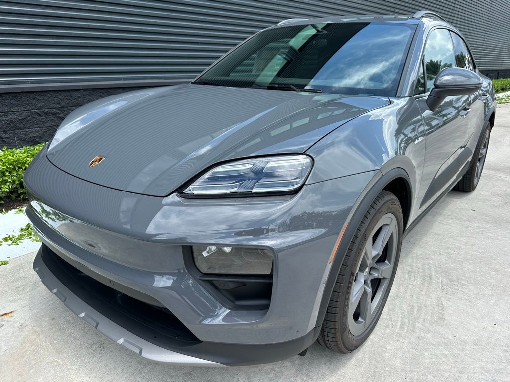 Thumbnail: 2025 Porsche Macan - 6