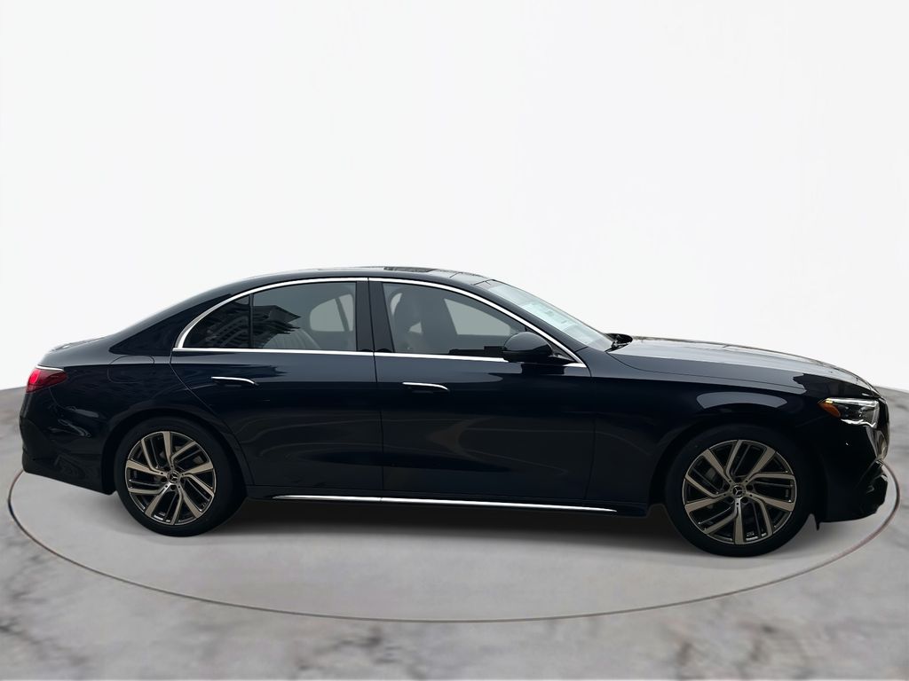 Thumbnail: 2026 Mercedes-Benz E-Class - 4
