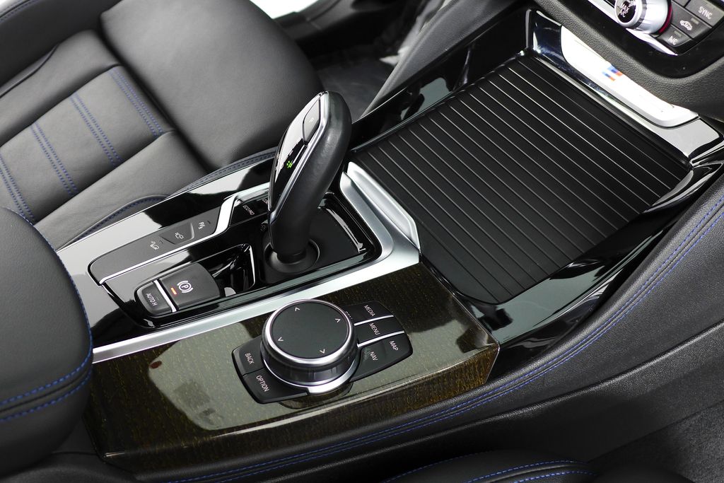 Thumbnail: 2019 BMW X4 - 16