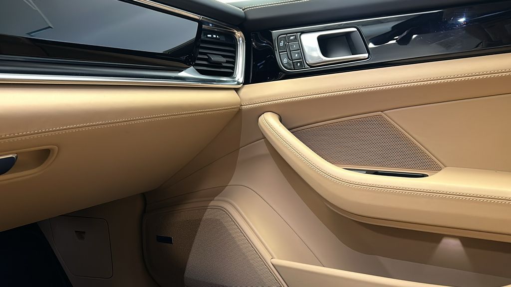 2020 Porsche Panamera Base 21