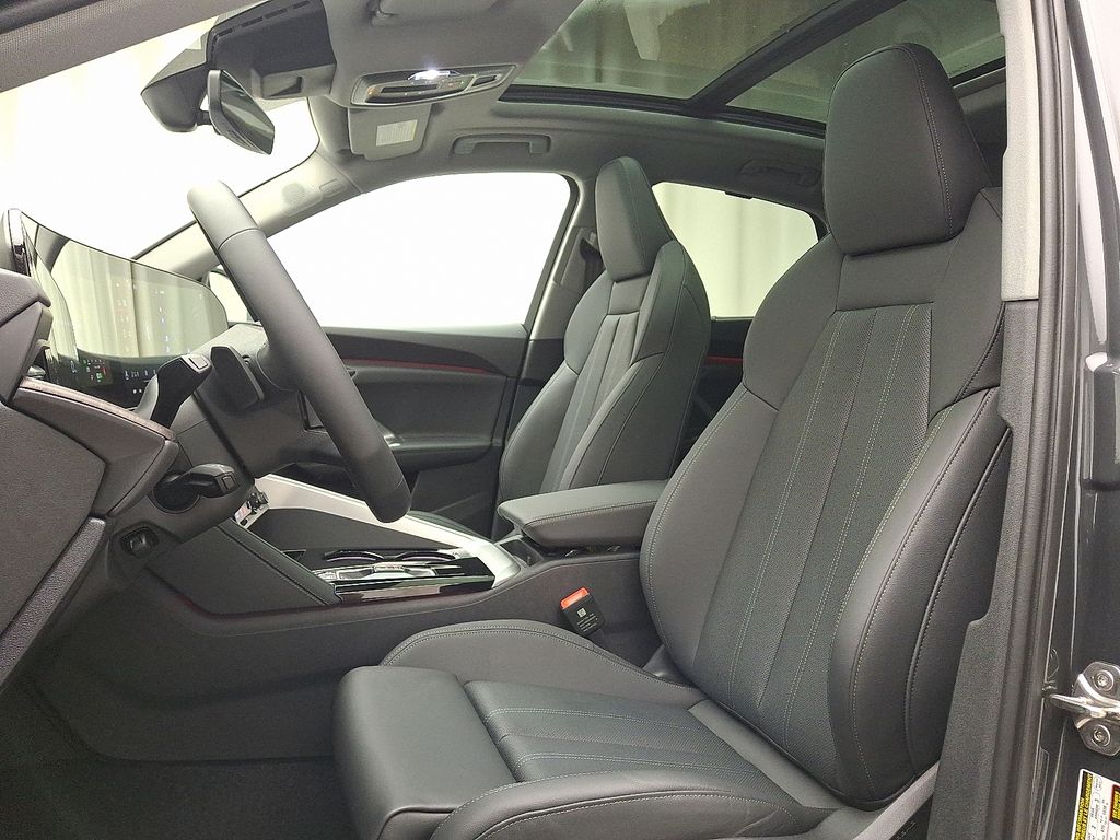 Thumbnail: 2025 Audi Q5 - 8