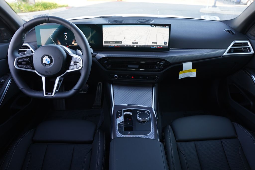 Thumbnail: 2026 BMW 3 Series - 13