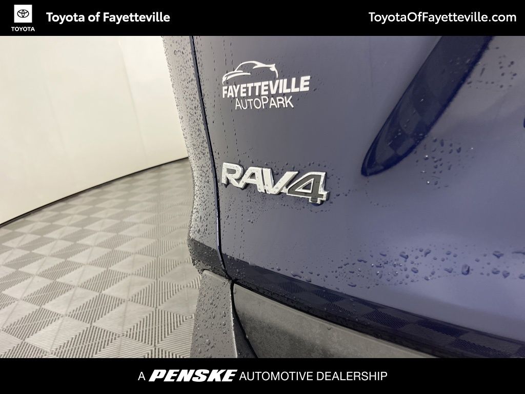Thumbnail: 2021 Toyota RAV4 - 3