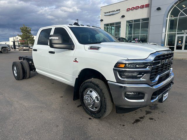 2026 RAM 3500 Chassis Blanco (Bright White Clearcoat) Camioneta Todo terreno 8 velocidades Automática