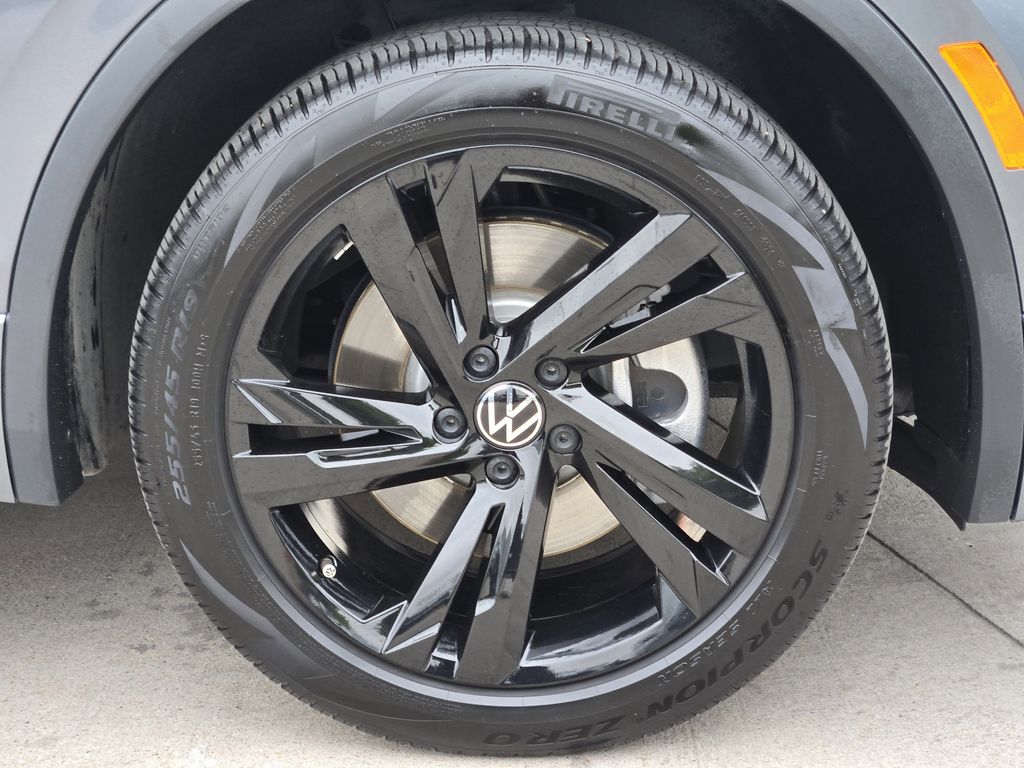 used 2024 Volkswagen Tiguan car, priced at $27,994