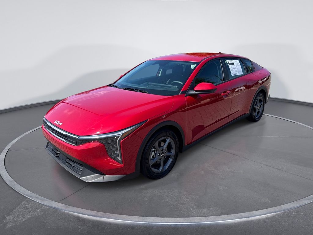 Used 2026 Red Kia LXS image 3