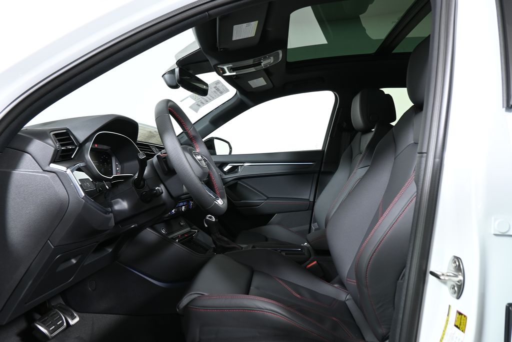 Thumbnail: 2025 Audi Q3 - 3