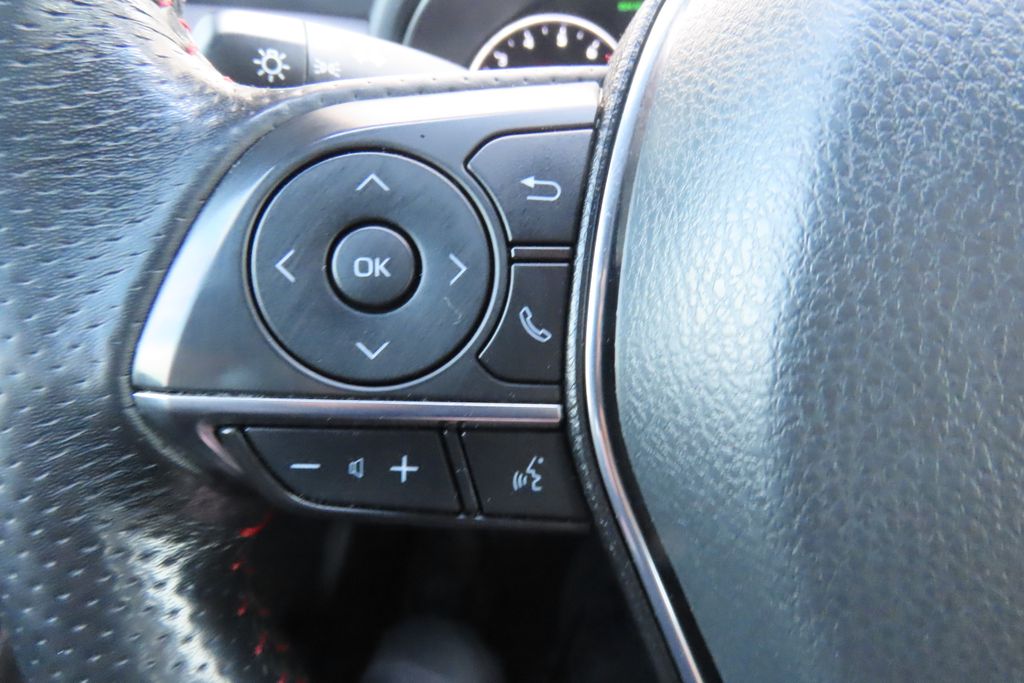 Thumbnail: 2021 Toyota Avalon - 11