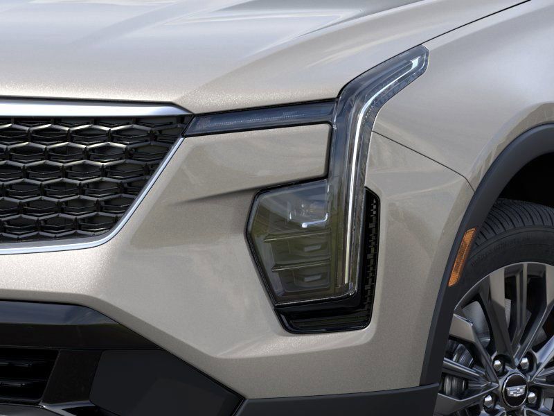 2025 Cadillac XT4 Premium Luxury 10