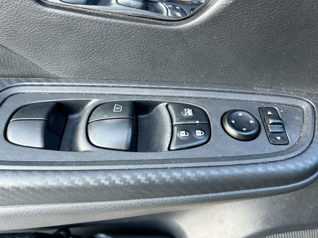 Thumbnail: 2021 Nissan Versa - 12