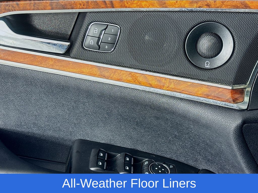 Used Car 2020 Lincoln Nautilus  Reserve For Sale Under $25,000 In Austin, Texas