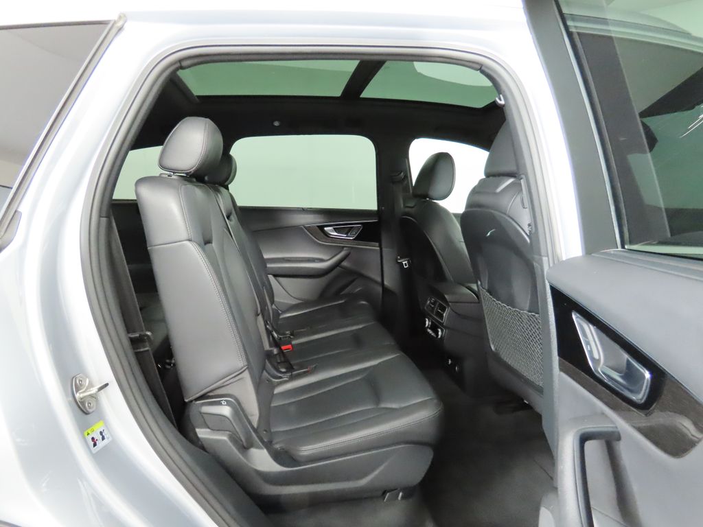 2019 Audi Q7 SE Premium Plus 23