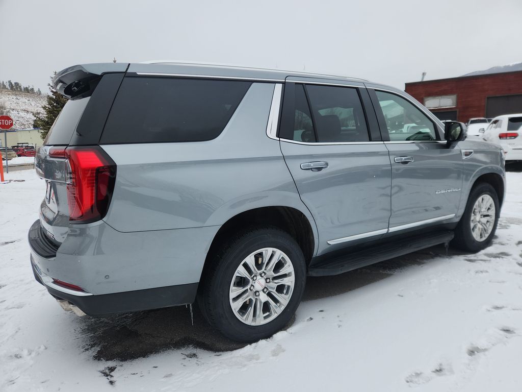 used 2025 GMC Yukon car, priced at $69,291