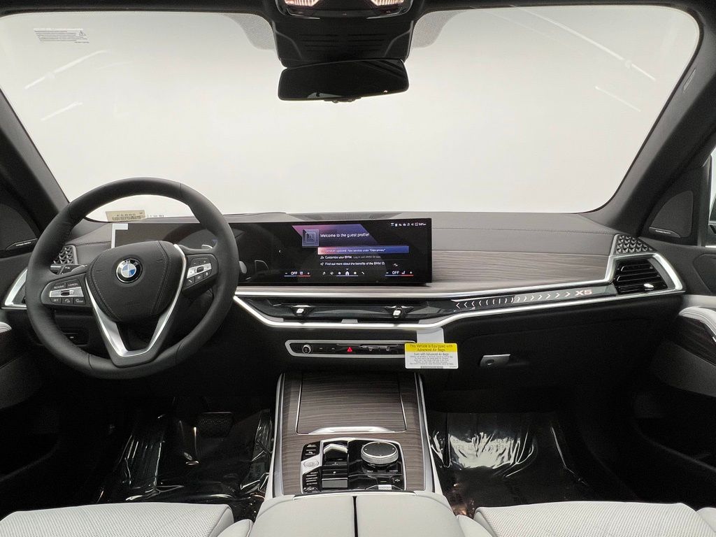 Thumbnail: 2026 BMW X5 - 10