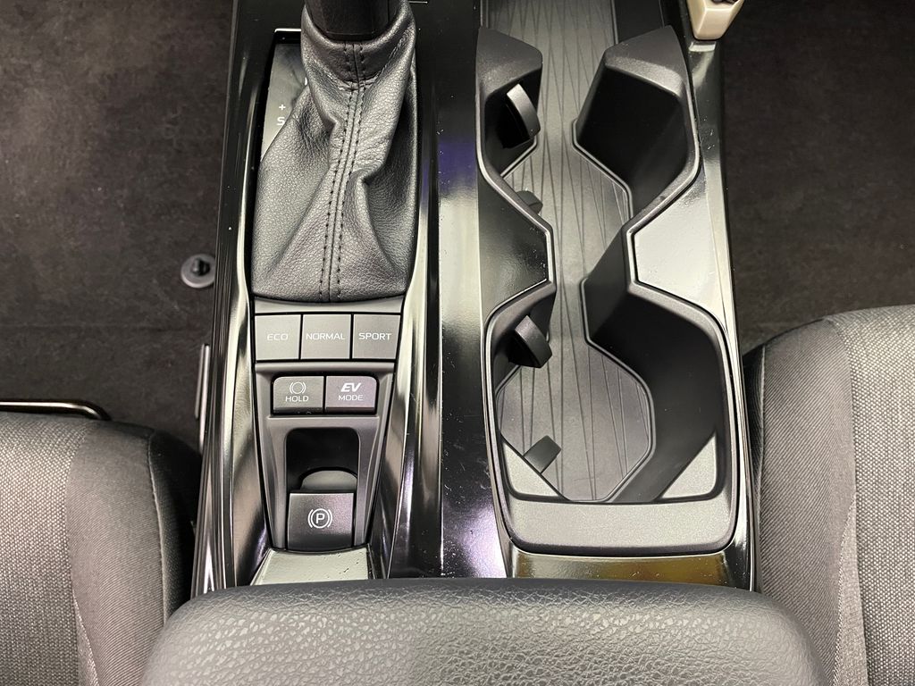 2025 Toyota Camry LE 30