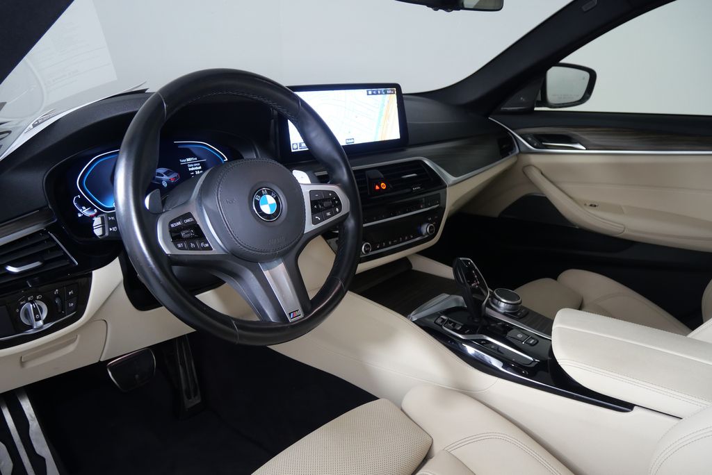 2021 BMW 5 Series 530i 12