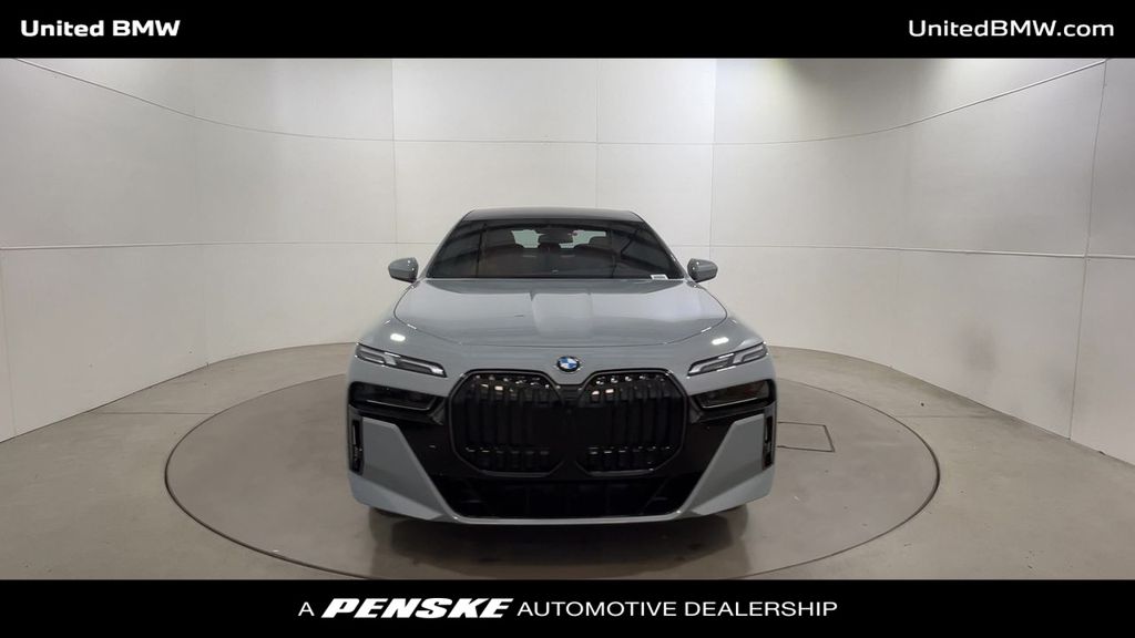 2025 BMW 7 Series 740i 3