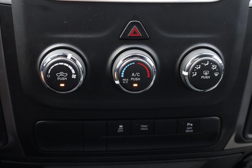 Thumbnail: 2024 RAM 1500 Classic - 25