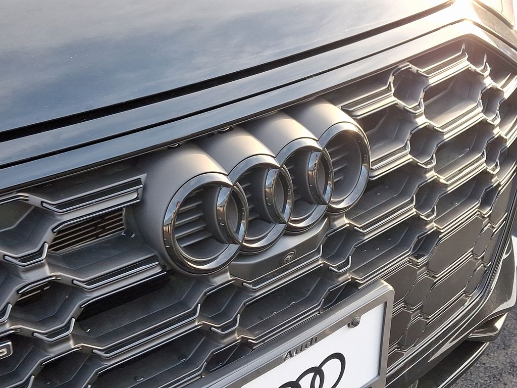 2025 Audi Q5  4