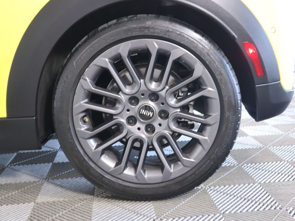 Thumbnail: 2025 MINI Cooper - 32