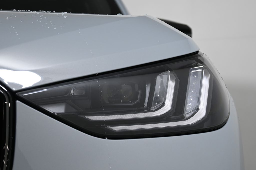 Thumbnail: 2026 BMW X3 - 11