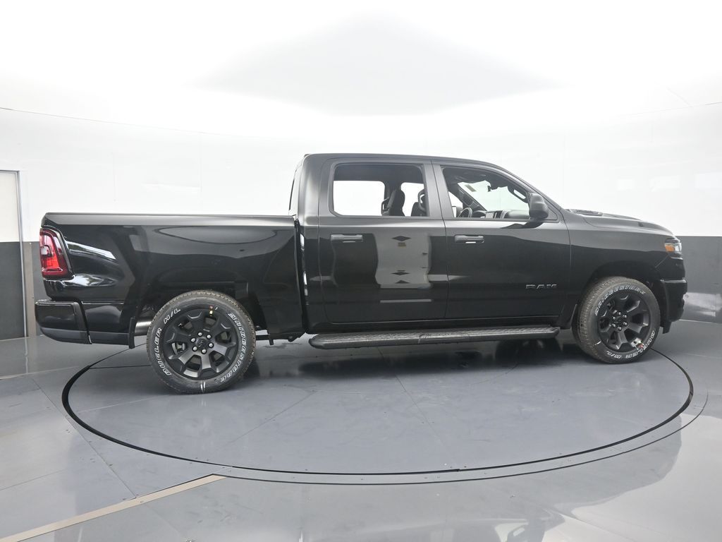New 2026 Diamond Black Crystal Pearlcoat Ram Express image 9