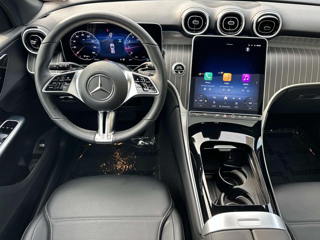Thumbnail: 2026 Mercedes-Benz GLC - 18
