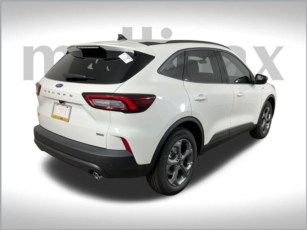 2025 Ford Escape ST-Line photo 3