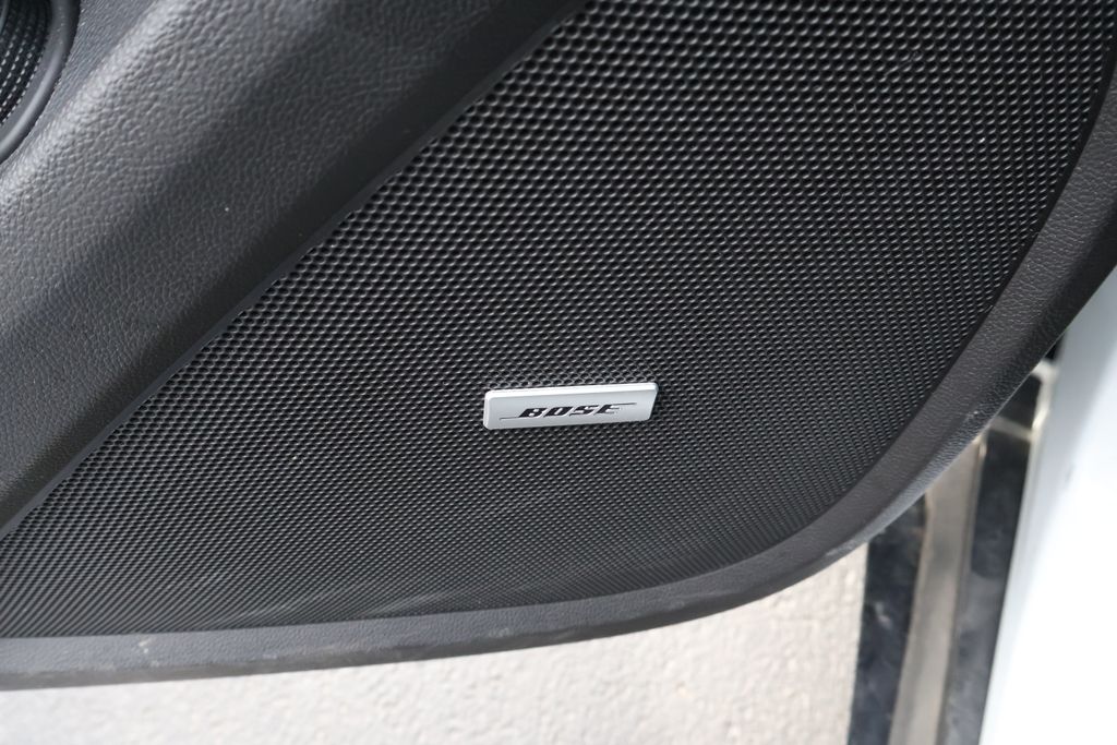 Thumbnail: 2020 Chevrolet Traverse - 15