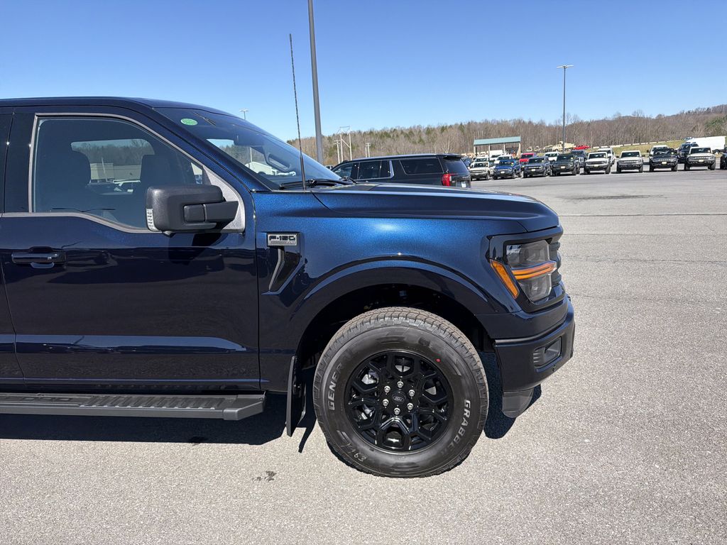 View vehicle photo 4