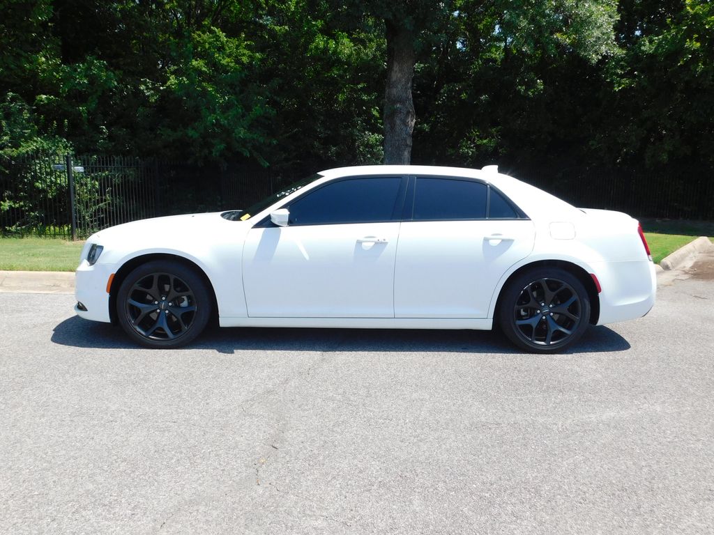 Thumbnail: 2021 Chrysler 300 - 2