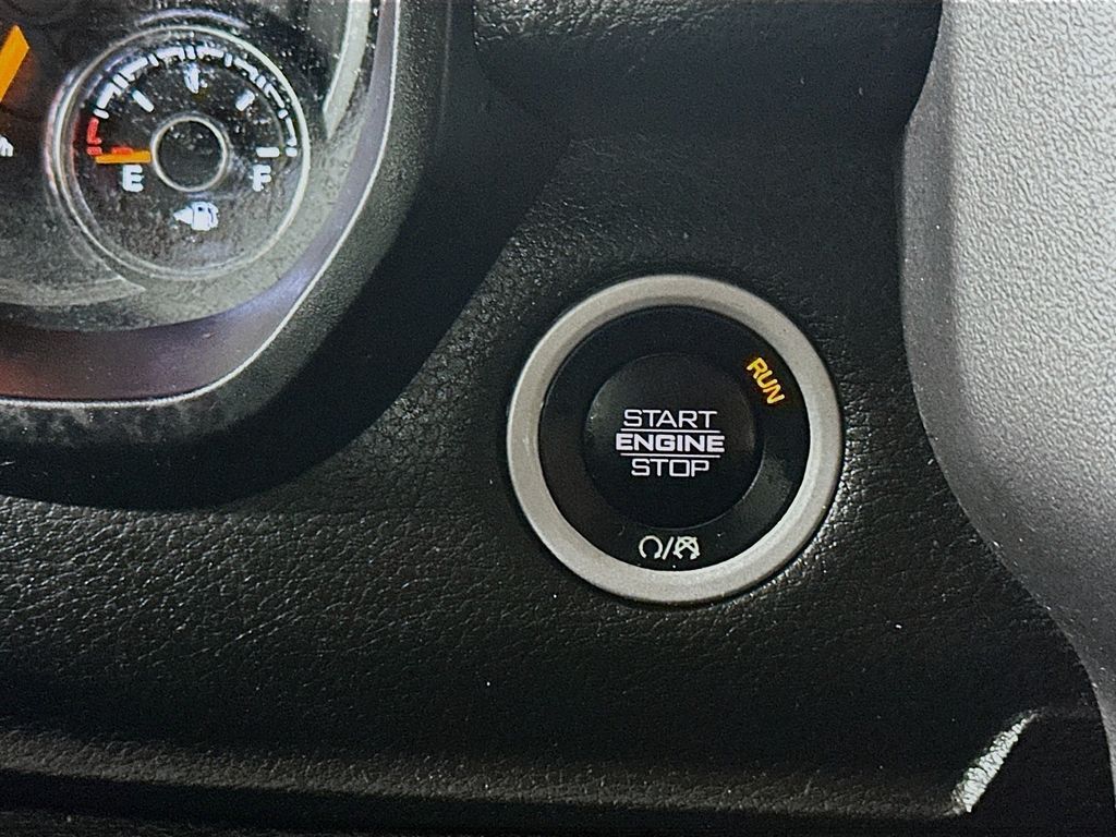 Used 2022 Black Ram Big Horn/Lone Star image 28