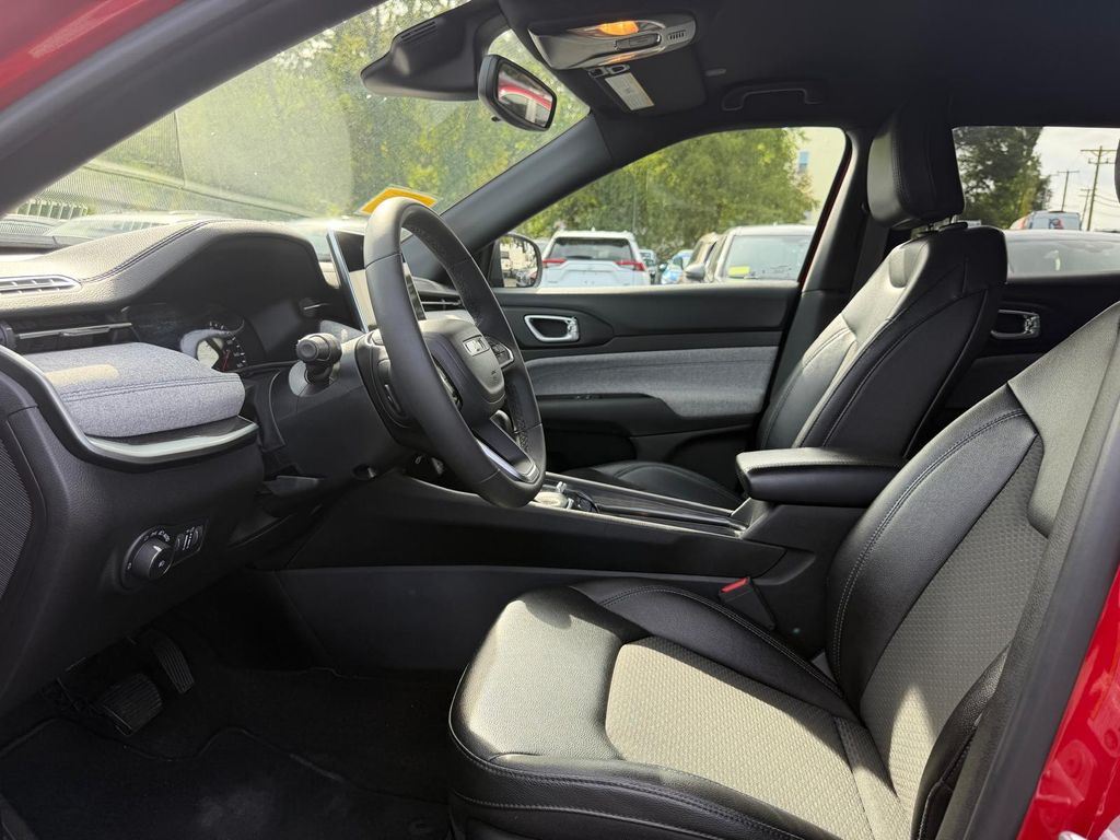 Used 2024 Jeep Compass SUV